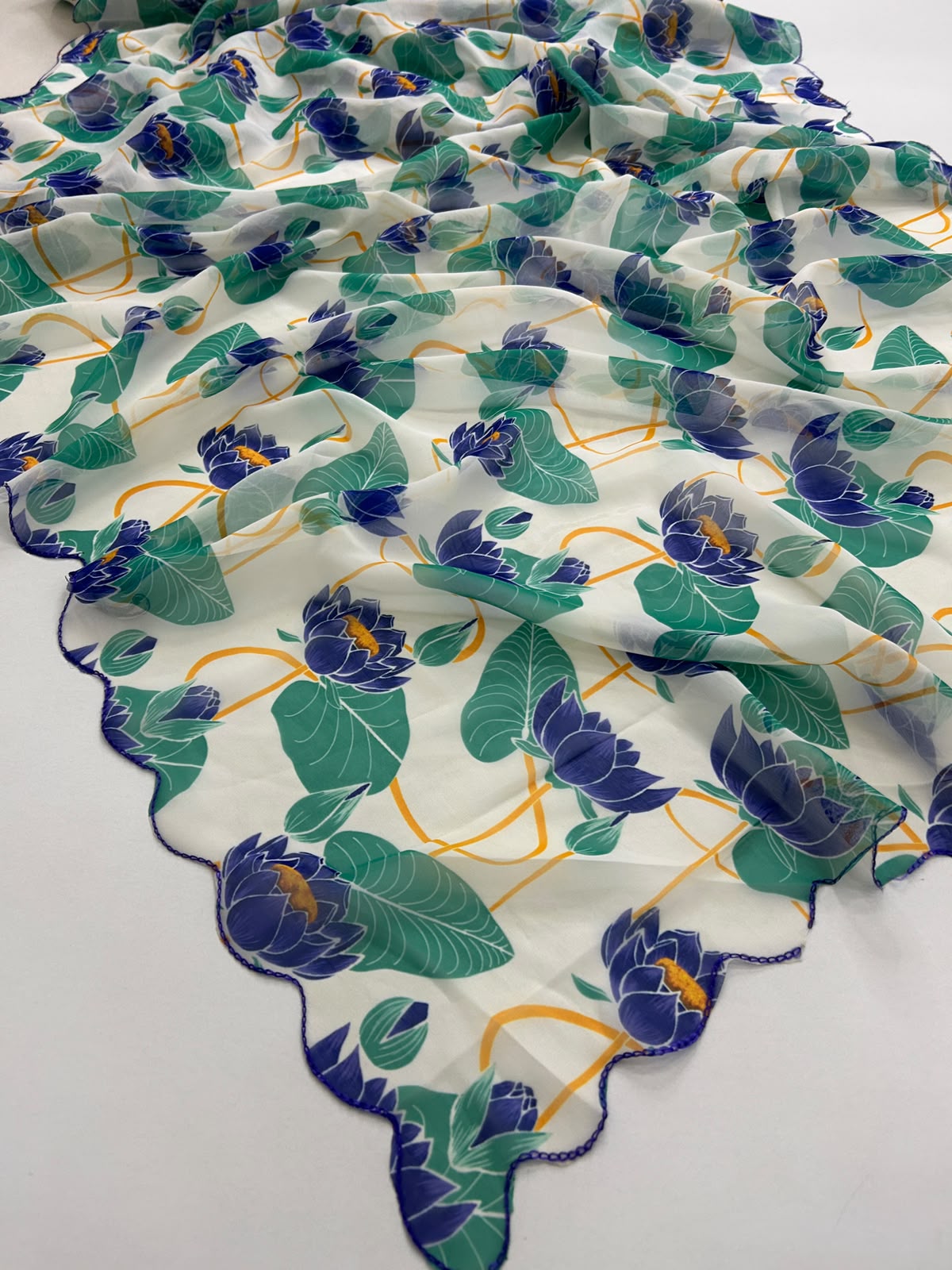 Budget Georgette scallop border saree with mirror saree
