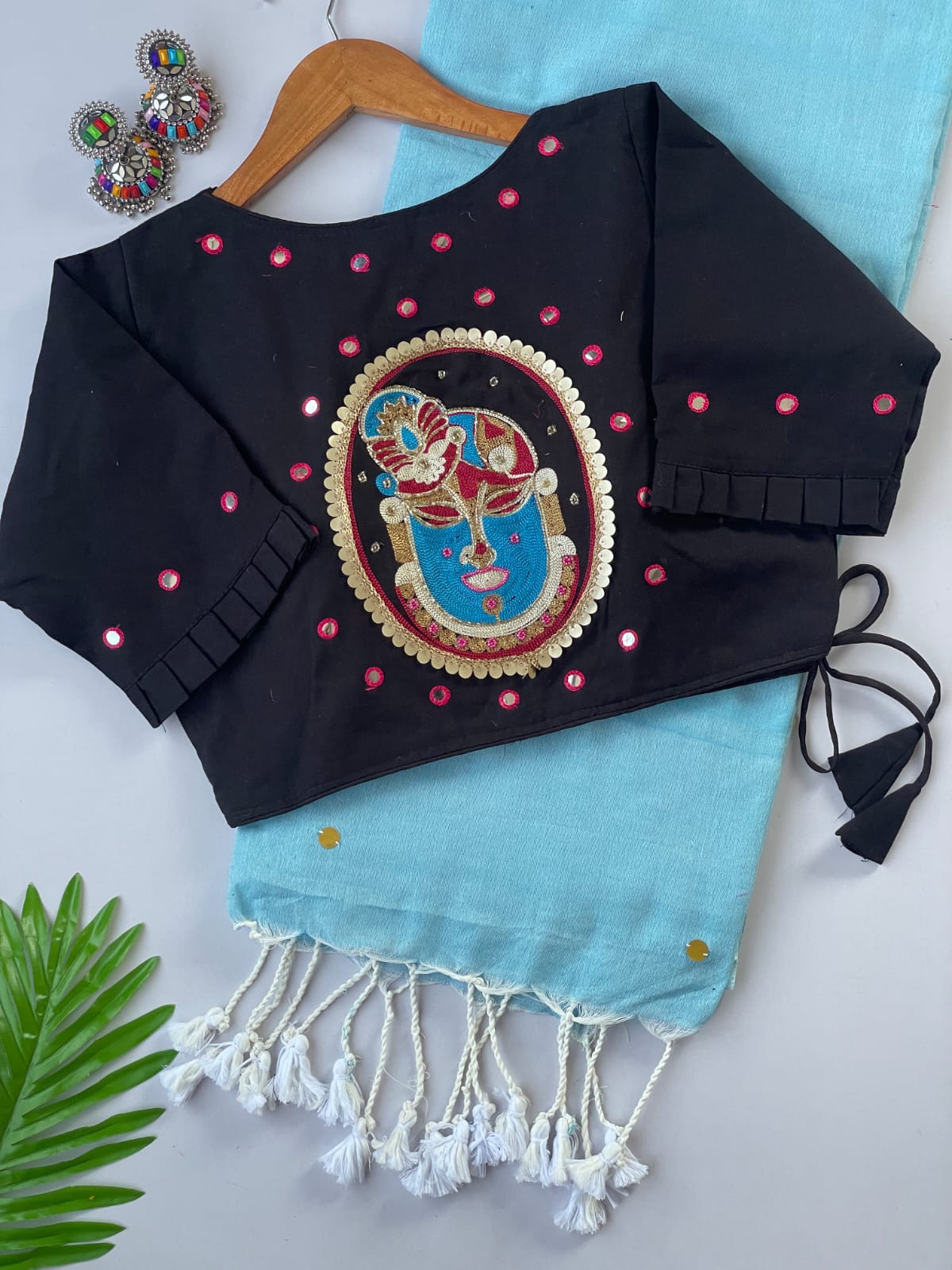 Khadi cotton with stitched Bollywood style
Blouse