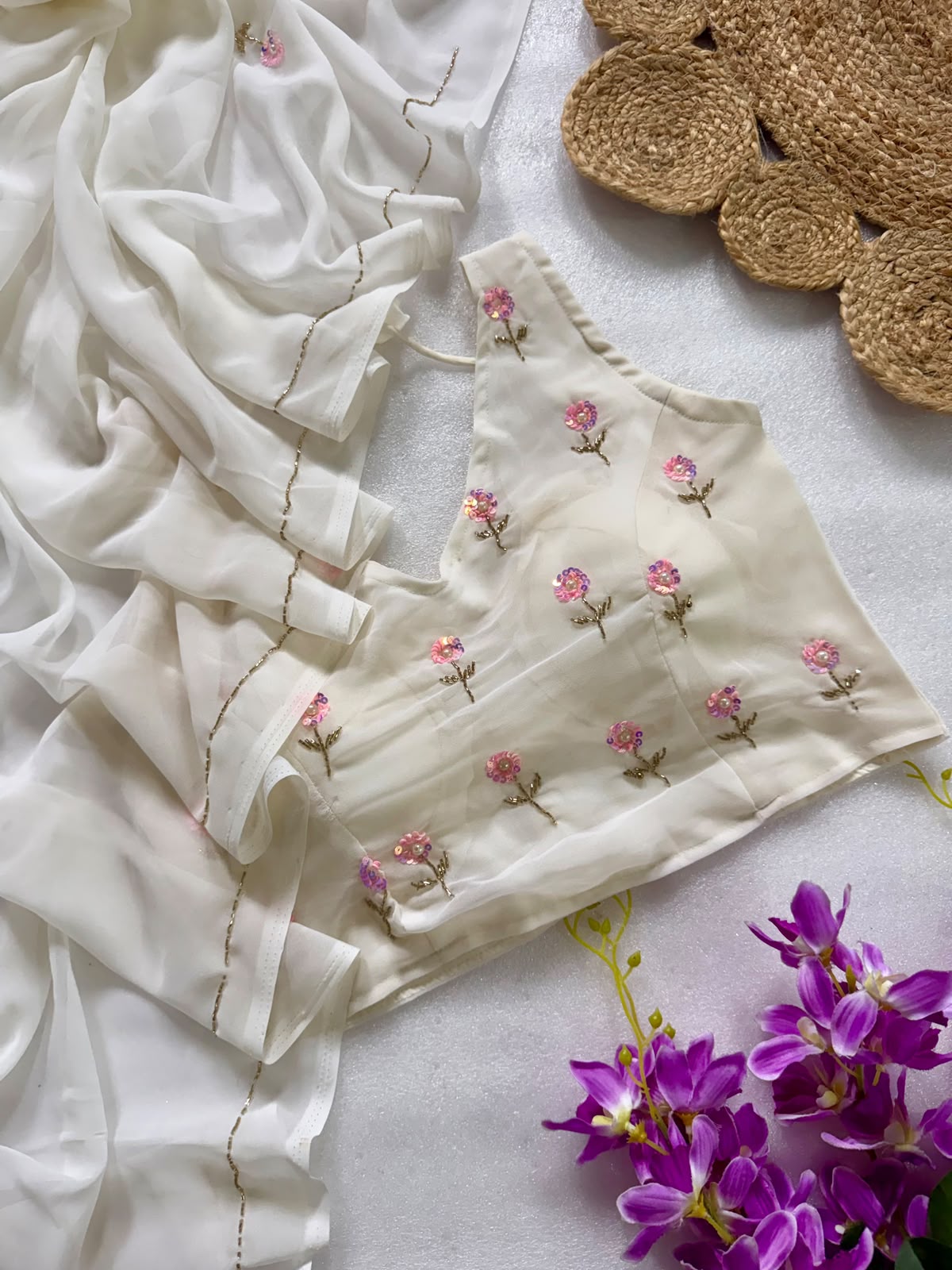 Cuttdana Georgette Saree with stitched blouse