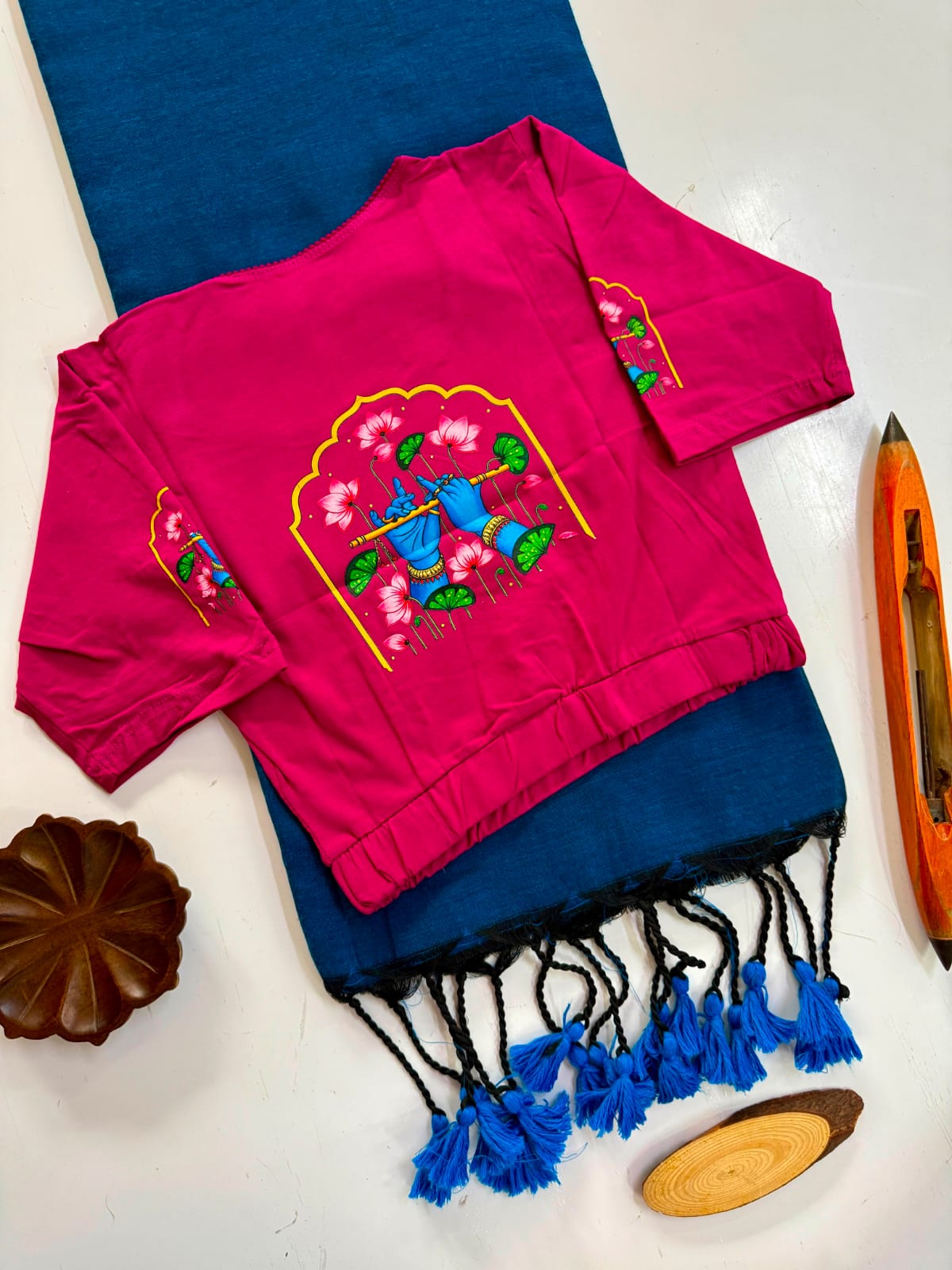 Handloom Khadi cotton saree with stretchable blouses