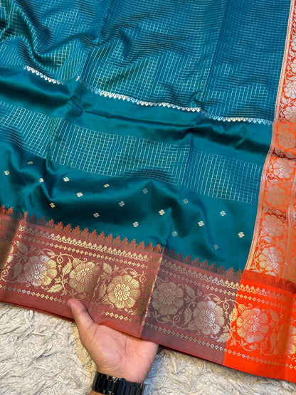 Handloom Banarasi katan soft checks booti saree