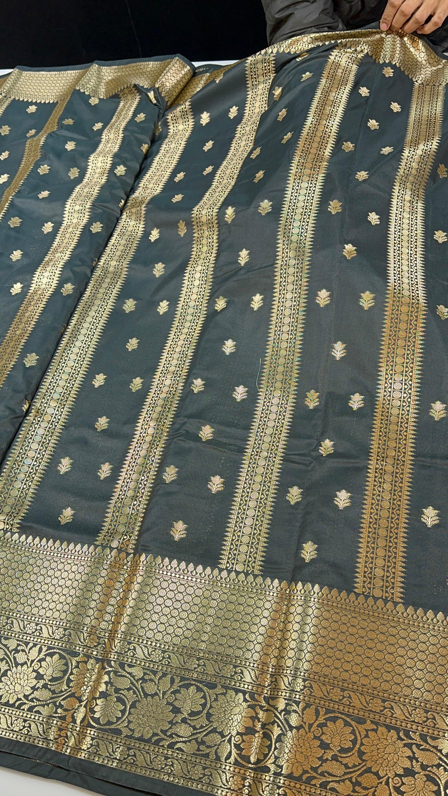 Semi Banarasi’s Katan silk weaving temple sarees