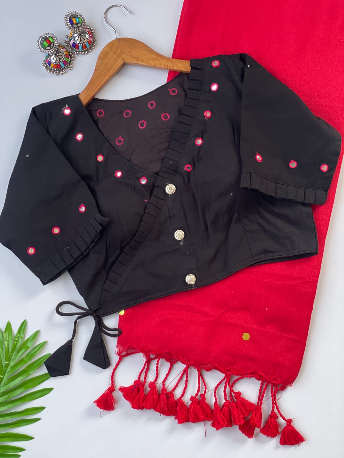 Khadi cotton with stitched Bollywood style
Blouse