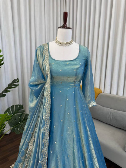 Step into effortless charm with our exclusive 3-piece set Anarakali