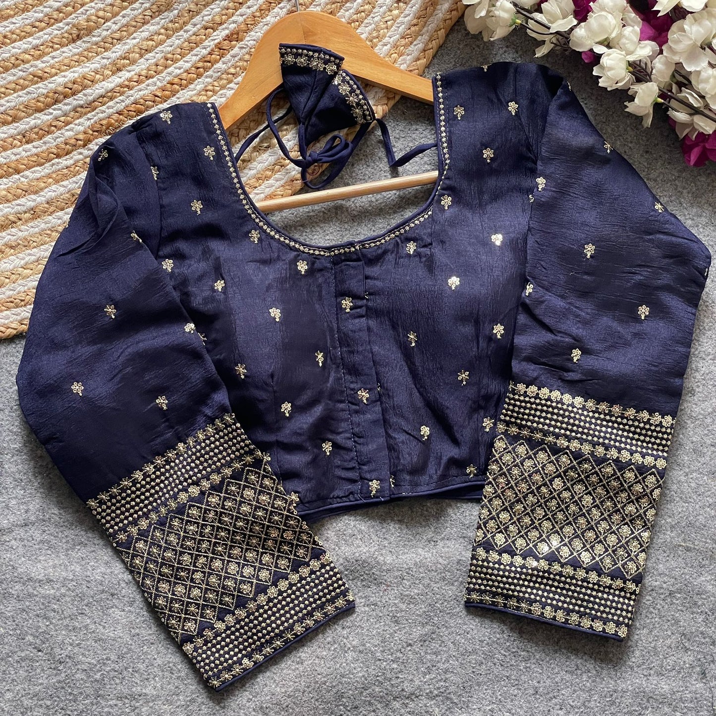 Stitched blouse for all sarees